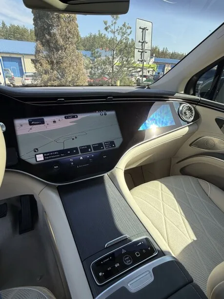 Mercedes-Benz EQS SUV 2023 — миниатюра 3