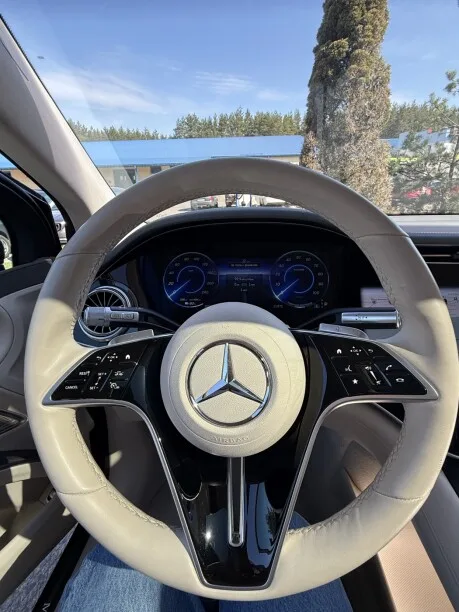 Mercedes-Benz EQS SUV 2023 — миниатюра 5