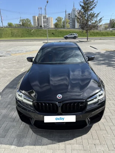 BMW M5 2022 — миниатюра 2