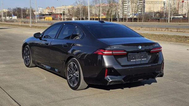 BMW 5 Series 2025 — миниатюра 4