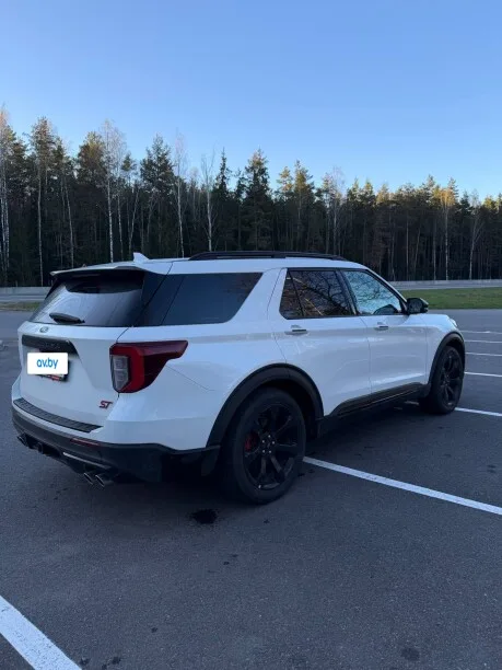 Ford Explorer 2022 — миниатюра 2