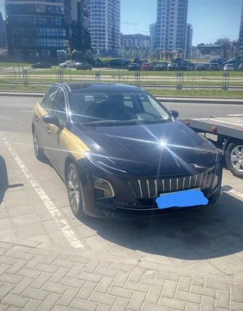 Hongqi E-QM5 2025 — миниатюра 3