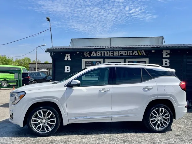 GMC Terrain 2023 — миниатюра 5