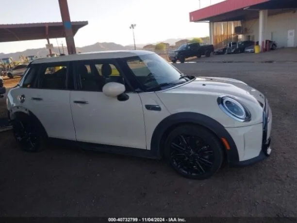 MINI Hatch 2022 — миниатюра 5