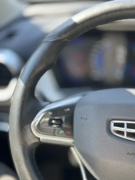 Geely Coolray 2022 — миниатюра 3