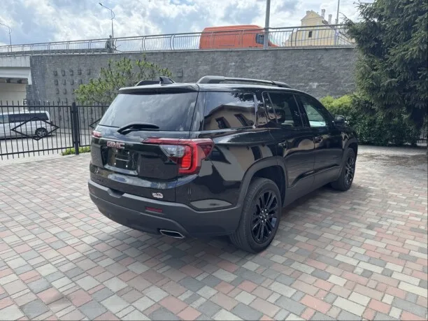 GMC Acadia 2023 — миниатюра 2