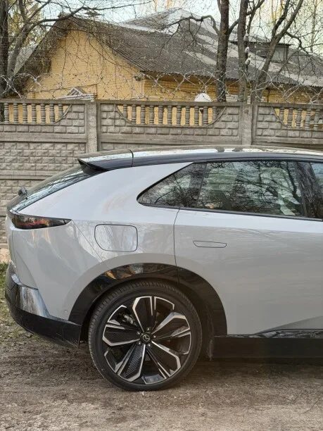 Mazda EZ-60 2025 — миниатюра 3