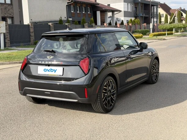 MINI Hatch 2024 — миниатюра 2