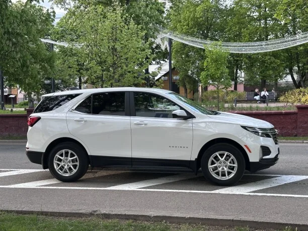 Chevrolet Equinox 2022 — миниатюра 2