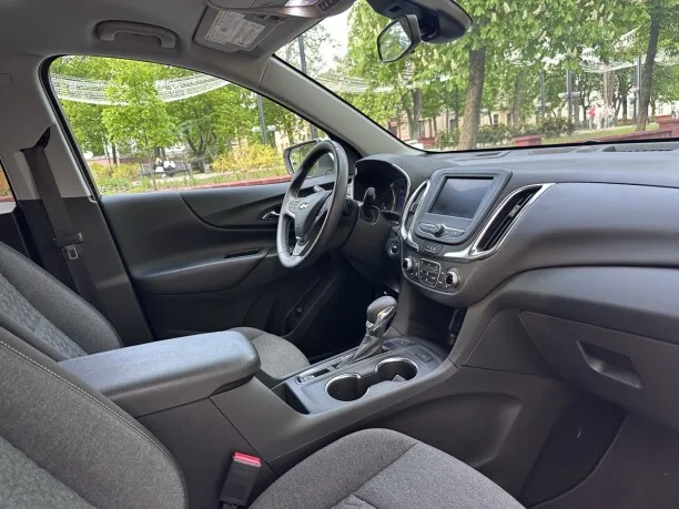 Chevrolet Equinox 2022 — миниатюра 3