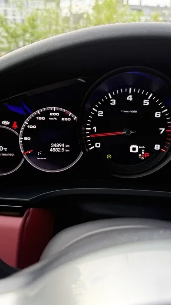 Porsche Cayenne Coupe 2023 — миниатюра 3