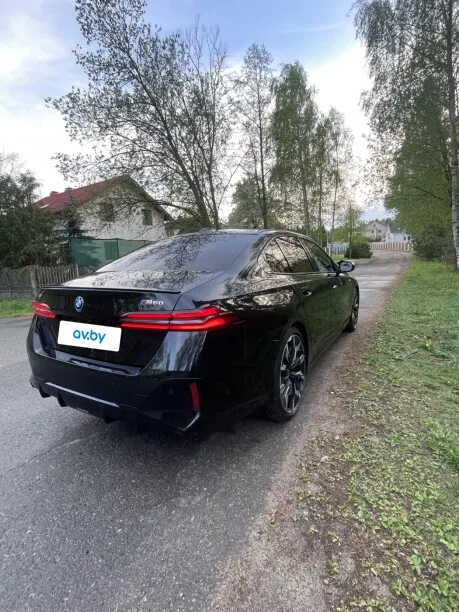 BMW i5 2023 — миниатюра 4