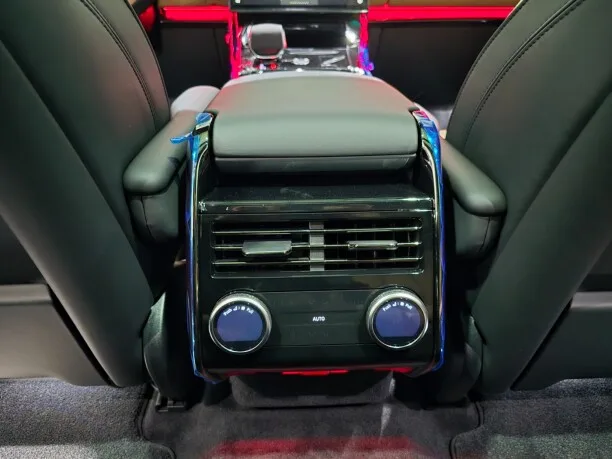 Land Rover Range Rover Sport 2026 — миниатюра 4