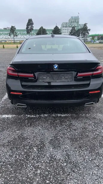 BMW 5 Series 2022 — миниатюра 2