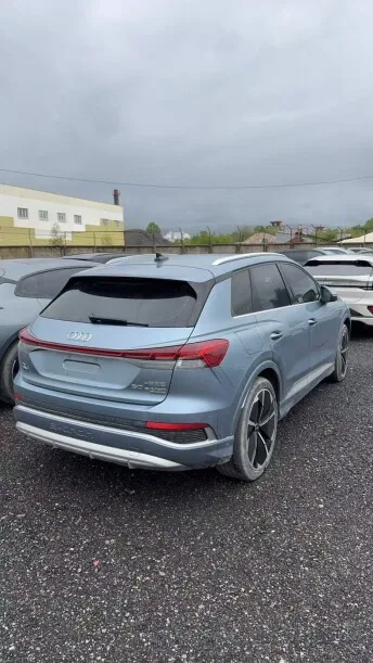 Audi Q4 e-tron 2022 — миниатюра 3