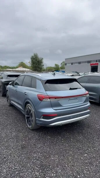 Audi Q4 e-tron 2023 — миниатюра 3