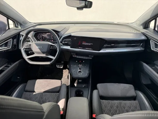 Audi Q4 e-tron 2023 — миниатюра 4
