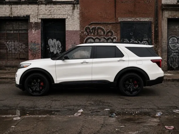 Ford Explorer 2024 — миниатюра 4