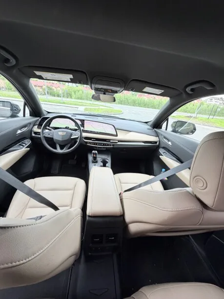 Cadillac XT4 2024 — миниатюра 3