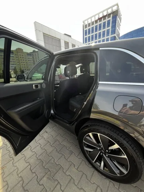 Li Auto L6 2025 — миниатюра 5