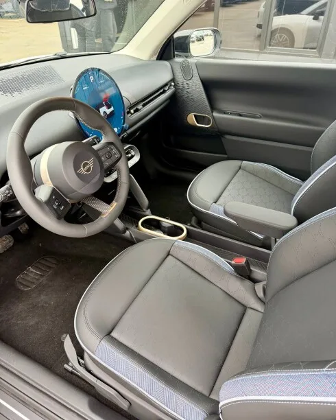 MINI Cooper SE 2024 — миниатюра 3