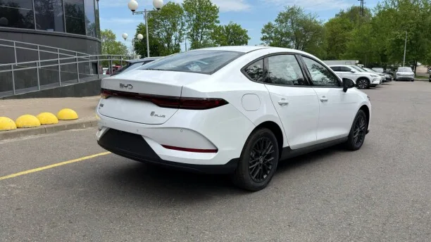 BYD Qin PLUS EV 2025 — миниатюра 4