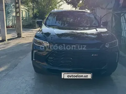 Chevrolet Tracker Redline 2024 — фото 1, купить с доставкой в Москву