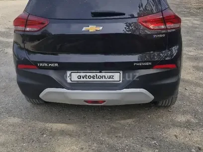 Chevrolet Tracker 3 позиция 2023 — фото 1, купить с доставкой в Москву