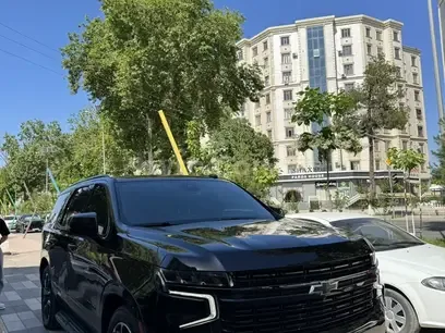 Chevrolet Tahoe 2023 — фото 1, купить с доставкой в Москву