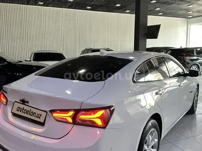 Chevrolet Malibu2 2023 — фото 1, купить с доставкой в Москву