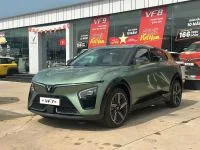 VinFast VF7 Plus - 2026 — фото 1, купить с доставкой в Москву