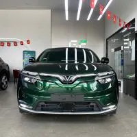 VinFast VF8 Eco AWD - 2024 — фото 1, купить с доставкой в Москву
