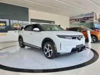 VinFast VF9 Eco - 2026 — фото 1, купить с доставкой в Москву