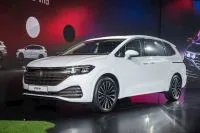 Volkswagen Viloran Luxury - 2025 — фото 1, купить с доставкой в Москву