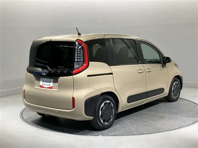 Toyota SIENTA 1.5 Z TSS()TVETC 2022 — миниатюра 4