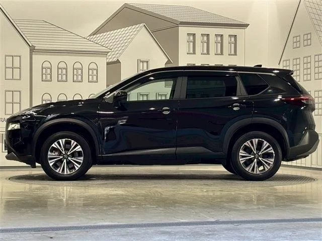 Nissan X-Trail 1.5 S e-4ORCE 4WD //TV/ 2022 — миниатюра 2