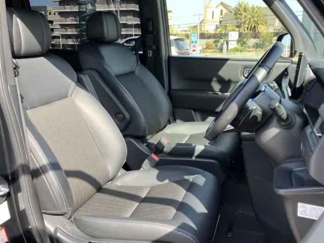 Honda Stepwagon 1.5 / 11 SD/ 2024 — миниатюра 3