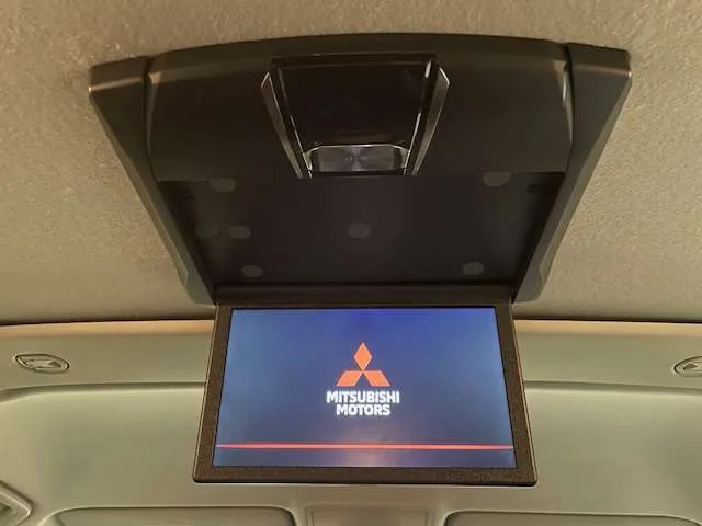 Mitsubishi Delica D:5 2.2 G 4WD 4W 2023 — миниатюра 3