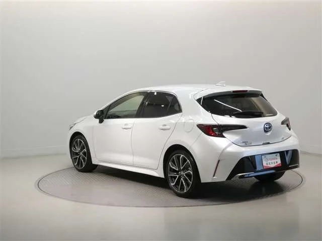 Toyota Corolla 1.8 G Z 2023 — миниатюра 4