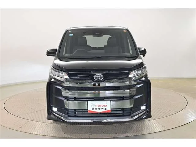 Toyota NOAH 2.0 S-Z 2023 — миниатюра 2