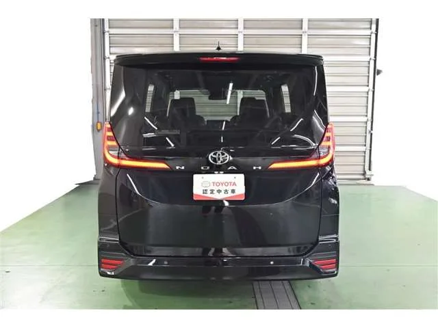 Toyota NOAH 2.0 S-Z 2023 — миниатюра 3