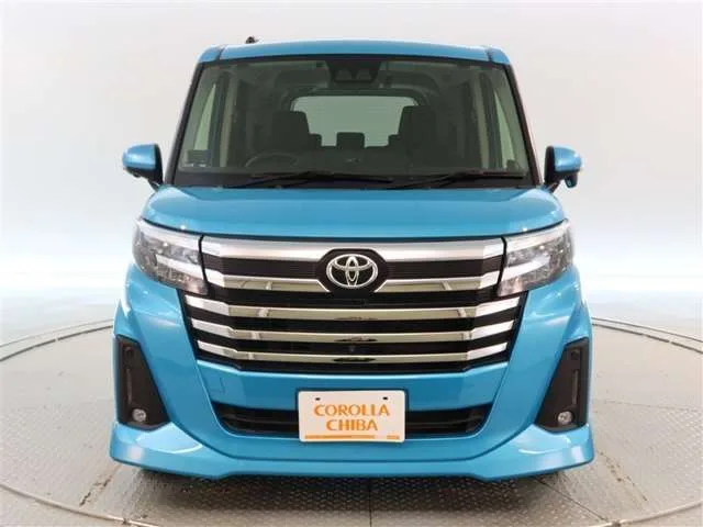 Toyota ROOMY 1.0 G 1 2023 — фото 1, купить с доставкой в Москву