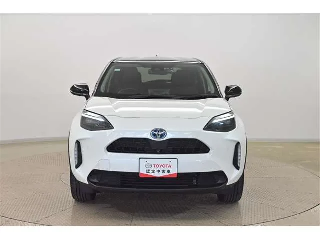 Toyota YARIS CROSS 1.5 Z E-Four 4WD 2022 — фото 1, купить с доставкой в Москву