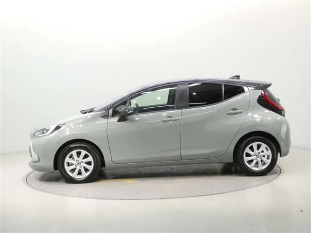 Toyota AQUA 1.5 Z 2023 — миниатюра 2