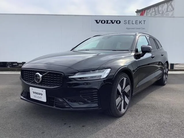 Volvo V60 2024 — фото 1, купить с доставкой в Москву