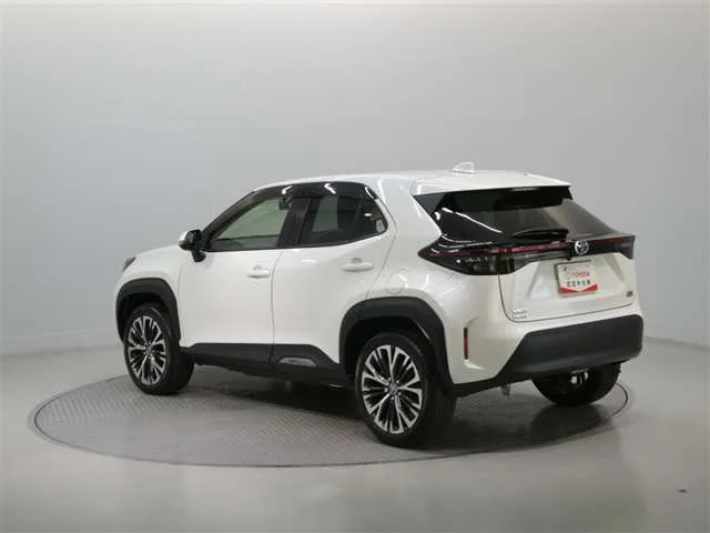 Toyota YARIS CROSS 1.5 Z 2022 — миниатюра 4