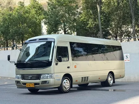 Toyota Coaster 2023 купить в Москве