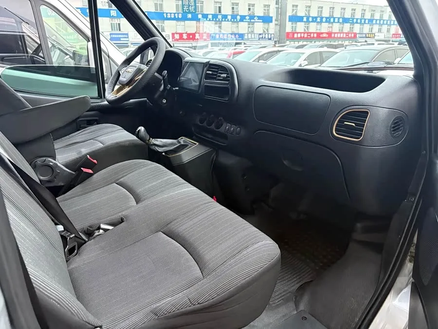 Jiangling special Teshun 2021 2.8T Space King Taurus Short Axis Medium High Top 6 Seater Diesel National VI JX493 2023 — миниатюра 2