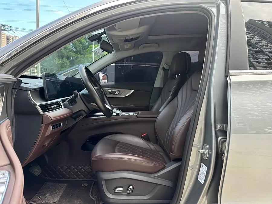 Chery Tiggo 8 PLUS Tiggo 8 PLUS 2024 Champion Edition 290TGDI DCT Pride Edition 5-seater 2024 — миниатюра 2