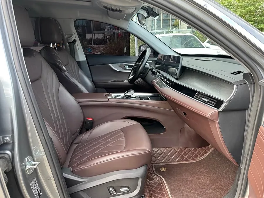 Chery Tiggo 8 PLUS Tiggo 8 PLUS 2024 Champion Edition 290TGDI DCT Pride Edition 5-seater 2024 — миниатюра 4
